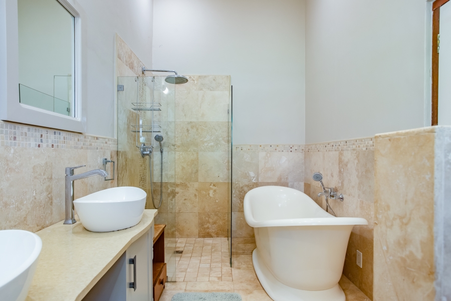 7 Bedroom Property for Sale in Franschhoek Western Cape